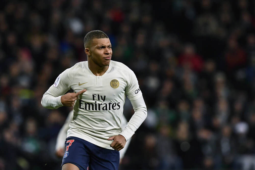 穆帅嘲讽判罚：我们本是3-2取胜 我们打入了三粒无可争议的进球